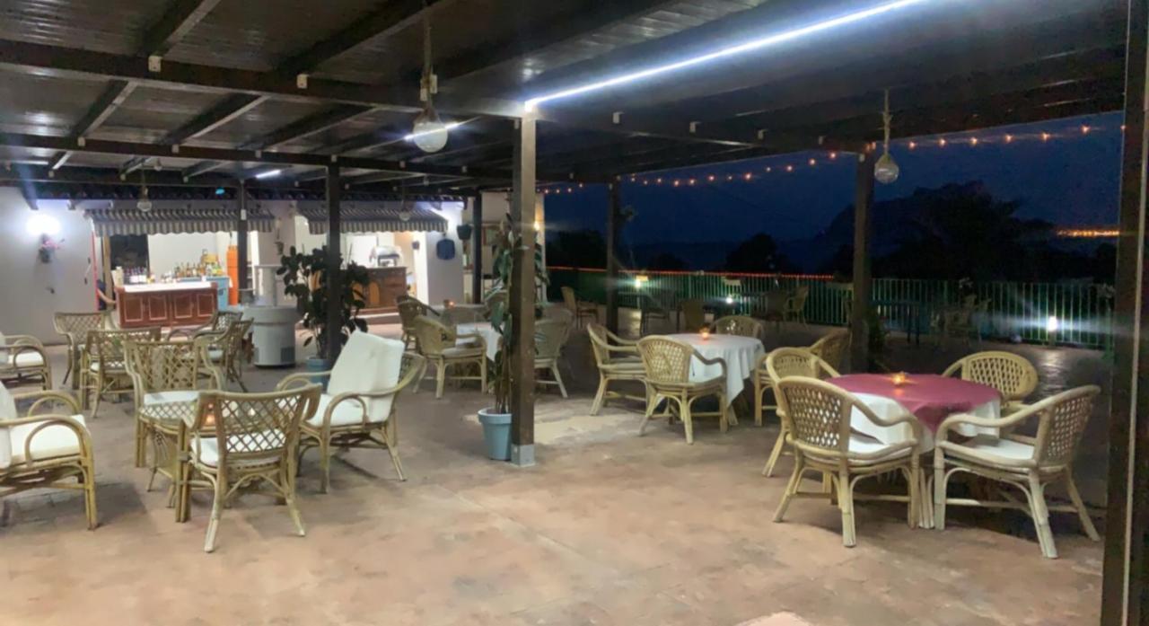 Hotel Restaurant Baladrar Benissa Exterior photo